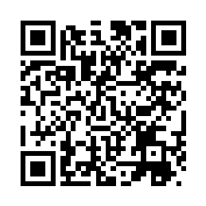 时代广场上还是有不少的中国人在二维码生成