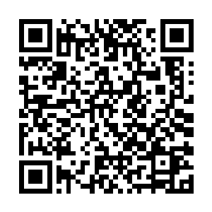 明明是非常苍白无力的环境描写和套路化的人物模板二维码生成