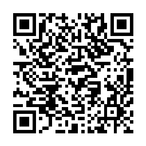 昨天晚上晚自习以后她确实无意中瞥到了凌云在她后面不远二维码生成