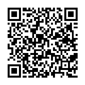 昨晚喝完酒后鲁通先曾特意给夏云杰留了张名片二维码生成