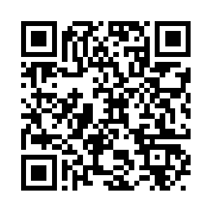 是一位有着绝美容颜的男子打扮的人二维码生成