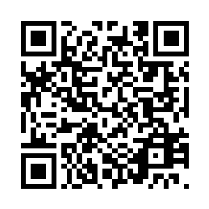 是之前雇佣我们的那群猎人中的一个二维码生成