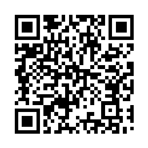 是冯毅和秦叔想办法把我带回酒店的二维码生成