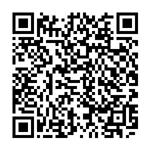 是她亲手将一个默默无名的小公司打造成了眼前这样一个国内化妆品十强企业二维码生成