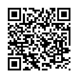 是血把他身上的衣服染得几乎发黑二维码生成