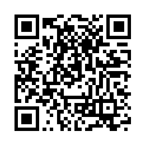 是黛比舅妈跟她的家人收留了我们二维码生成