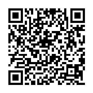 显得生硬的线条明显表现出他此刻隐隐含着怒气二维码生成
