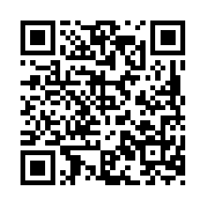 晋王殿下气定神闲地抛给苏落一条天月锦二维码生成
