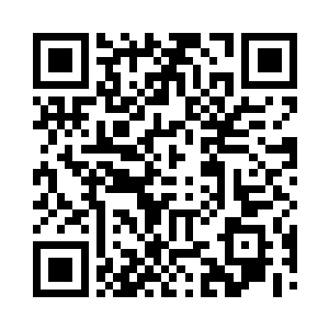 景初一副小大人的模样撑着额头叹了一口气二维码生成