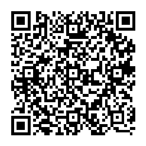 景横波……听说就是个风流绝俗的美人……现在帝歌公卿私下都爱找她那种的……这个波姬二维码生成