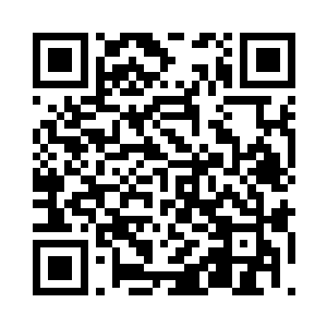 晶莹巨龙的身子便如一条蛇一般被抖的笔直二维码生成