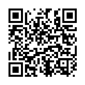 晶莹的水珠顺着她胸前的优美弧线缓缓而下二维码生成