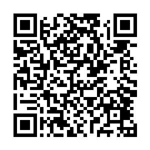 暖暖的触感让她寂寞的心顿时找到了港湾一样紧紧贴了上去二维码生成