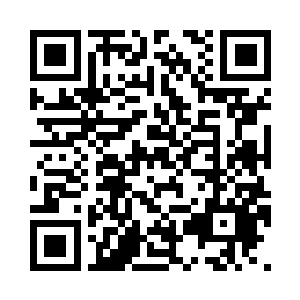 暖暖腥甜的液体在他唇舌间陡然乍开二维码生成