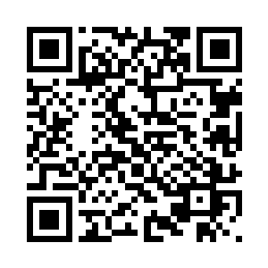 暗中就将这一颗玉焚石捏在了手中二维码生成