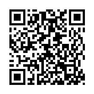 暗日魔术师回头看了眼全神警戒的列拿和号角二维码生成
