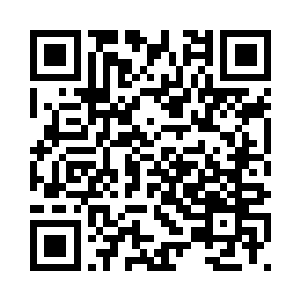 暴发户也是连忙小心的接起了电话二维码生成