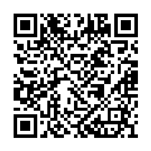 更何况先生对于你们两个人的态度也是不一样的二维码生成