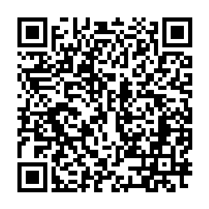 更恐怖的是就那么一张不起眼的黄纸竟然能让子弹都射不进他的身体二维码生成