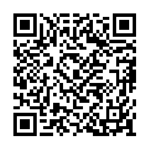 更是至少会由三位神通强大的长辈师长在旁看护二维码生成