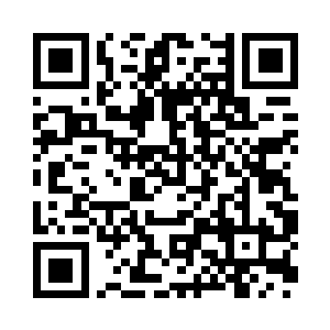 更有甚着还拿着一枚镶着大钻石的戒指二维码生成