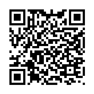 曾小美也顾不得看一下来电显示了二维码生成