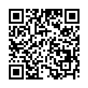 最中心位置闪烁着各种光点的光带高速转动下二维码生成