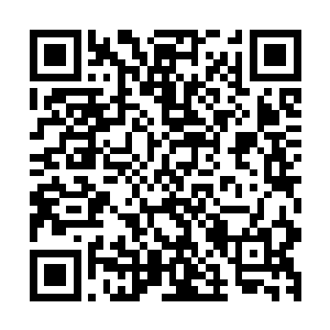 最后从背后捅了他一刀的人却是当初好心借给他银子的唐老板二维码生成