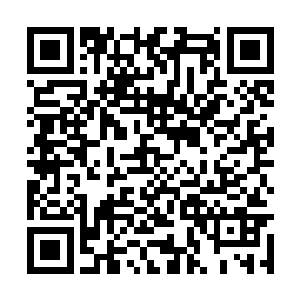 最后则直接被张铁踢得像老鼠一样在地上打起滚来二维码生成