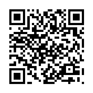 最后在琵琶湖上的一艘游舫里面迎娶了李师师二维码生成