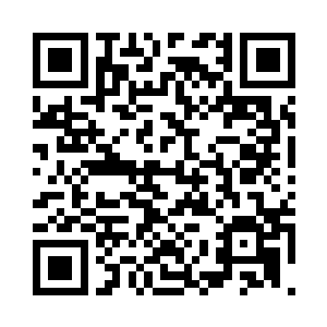 最后抓起柳逸尘的中指放了鲜血进入二维码生成