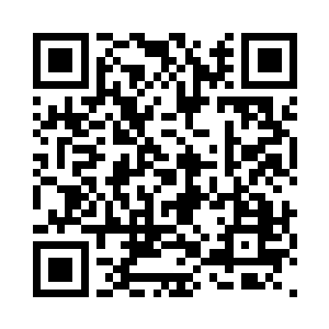最后抽了口烟把烟头扔在地上狠狠碾了一脚二维码生成