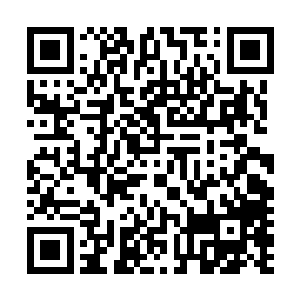 最后甚至就连他的身上也出现了一套这种黑色粘稠液体组成二维码生成