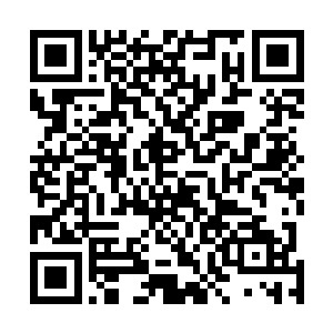 最后竟然慢慢地按照太极阴阳的图案开始慢慢的旋转起来二维码生成
