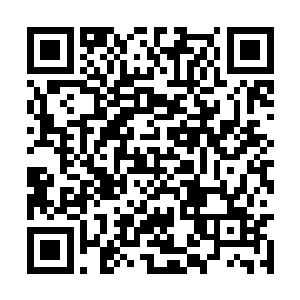 最后萧逸凭自己高超的实力破解了禁制得到了戒指二维码生成