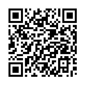 最后雨果在乌玛的额头上印了一个二维码生成