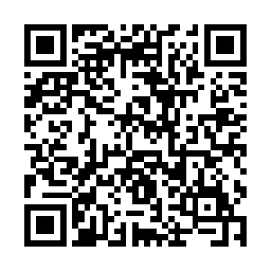 最开始杀过来的几个倭寇都被他手里的长枪给逼退了二维码生成