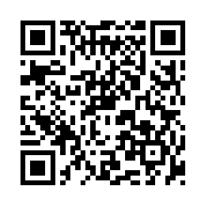 最有特色的就是他下巴上留了一缕山羊胡二维码生成