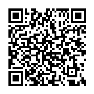 最近关于她和电影制作人萨姆逊的恋情传闻……二维码生成