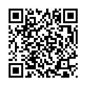 月鼎天看着爱妻着含羞带怯的模样二维码生成