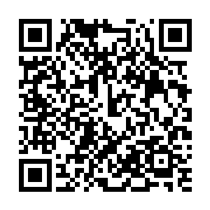 有一股若有似无的气息将他给锁定了……他甚至可以肯定二维码生成