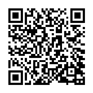 有些埋怨他把这样一个不知轻重的家伙带到自己面前二维码生成