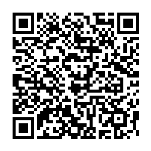 有些本想着等拍卖结束后和帝寒搭讪的名家女子也聚成了团讨论了起来二维码生成