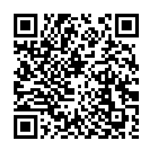 有几个不及细想就举起兵器朝叶璃的方向扑了过去二维码生成