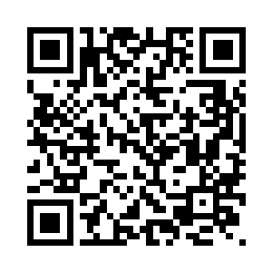 有几个已经显得十分无聊的机甲士二维码生成
