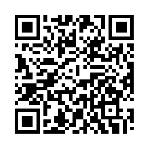 有几条化形的翼蛇姑娘正在河中嬉戏着二维码生成