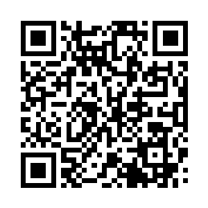 有如一堵无形的墙壁般阻住海浪的拍击二维码生成