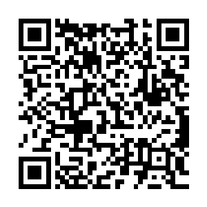 有心地善良明白朱老师火爆脾气的老师就偷偷地给秦洛打眼神二维码生成