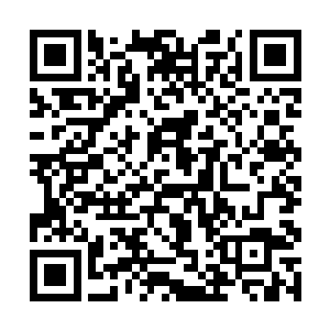 有时候一个人的外貌和装扮并不能确定这个人的身份二维码生成