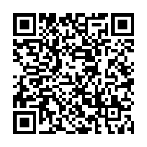 有时候听着这些男人谈生意经也是一件很有意思的事儿二维码生成
